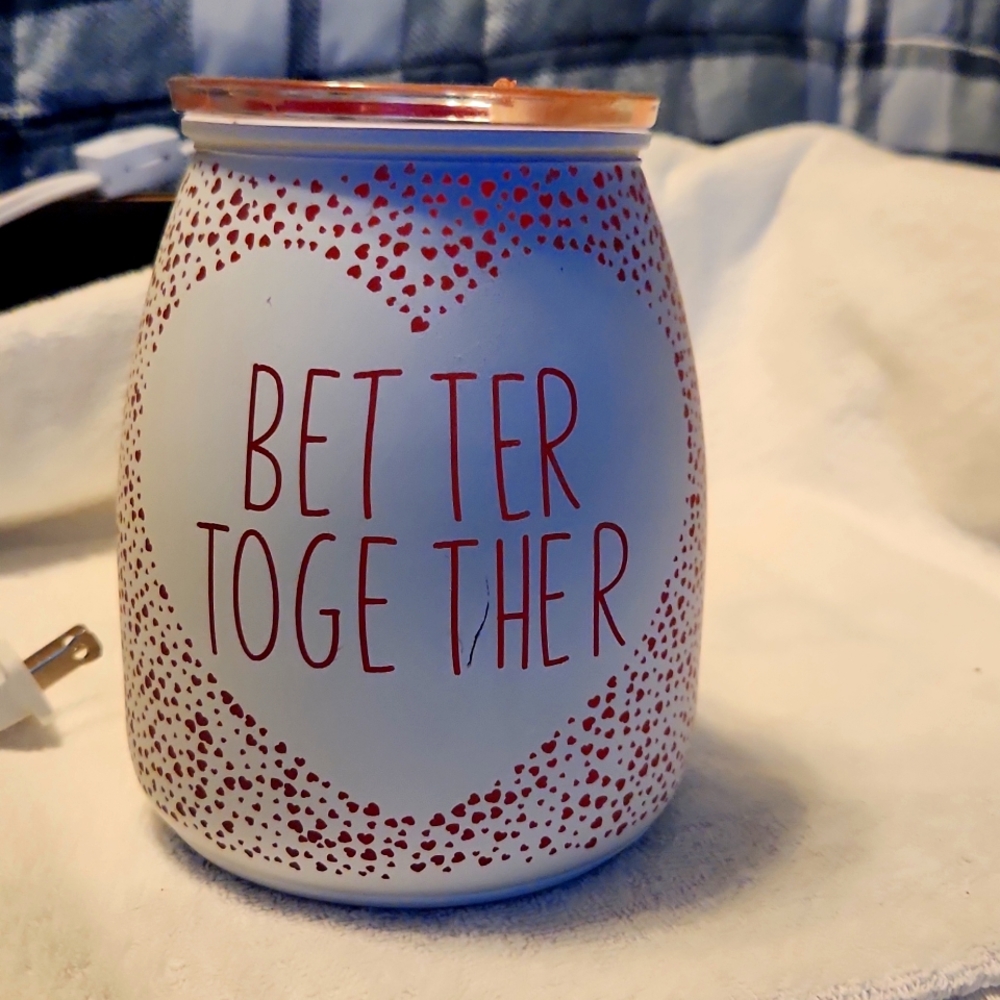 Scentsy Better together full size used warmer.